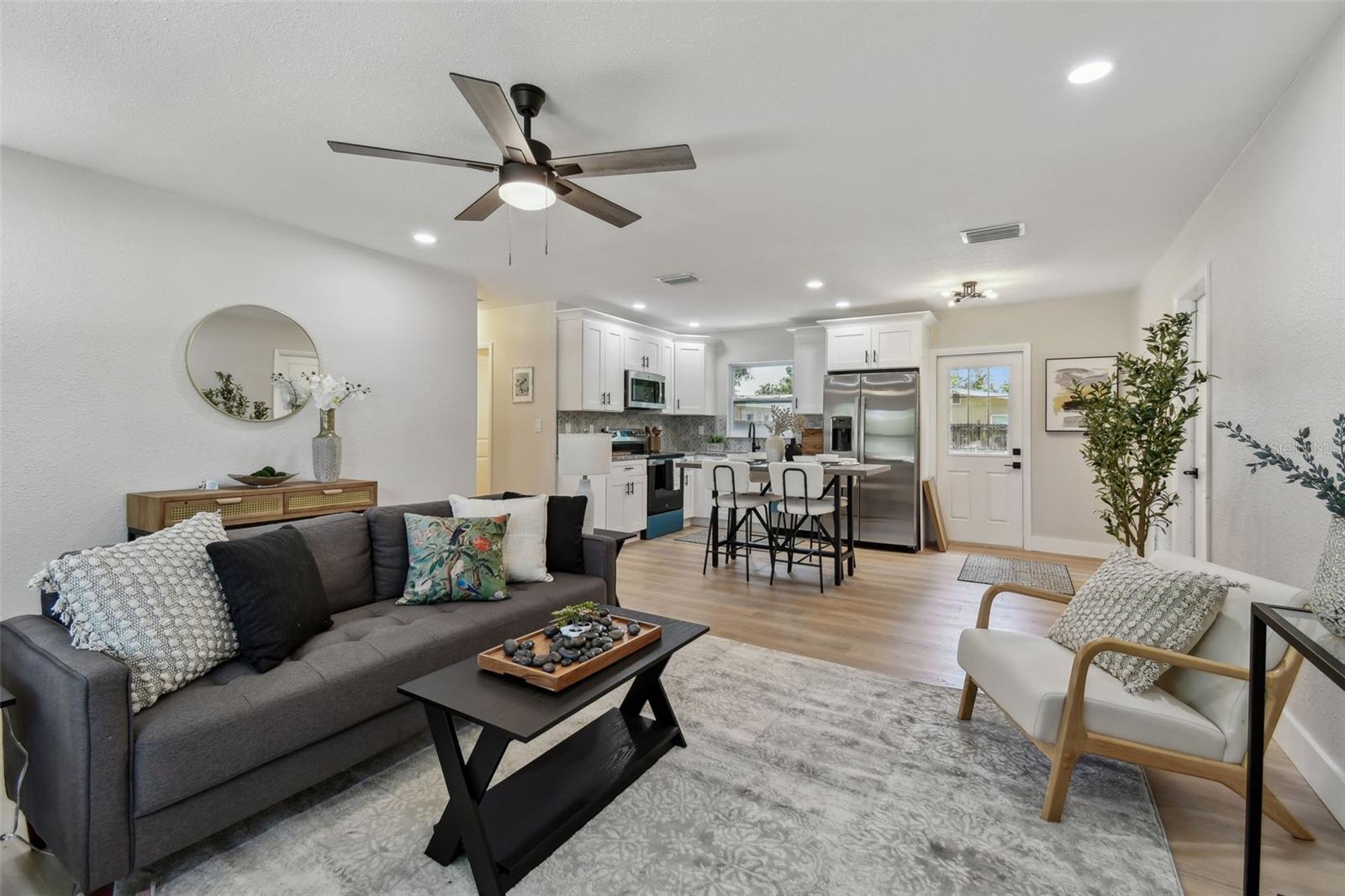 Image 4 of 26 For 5624 62nd Street N
