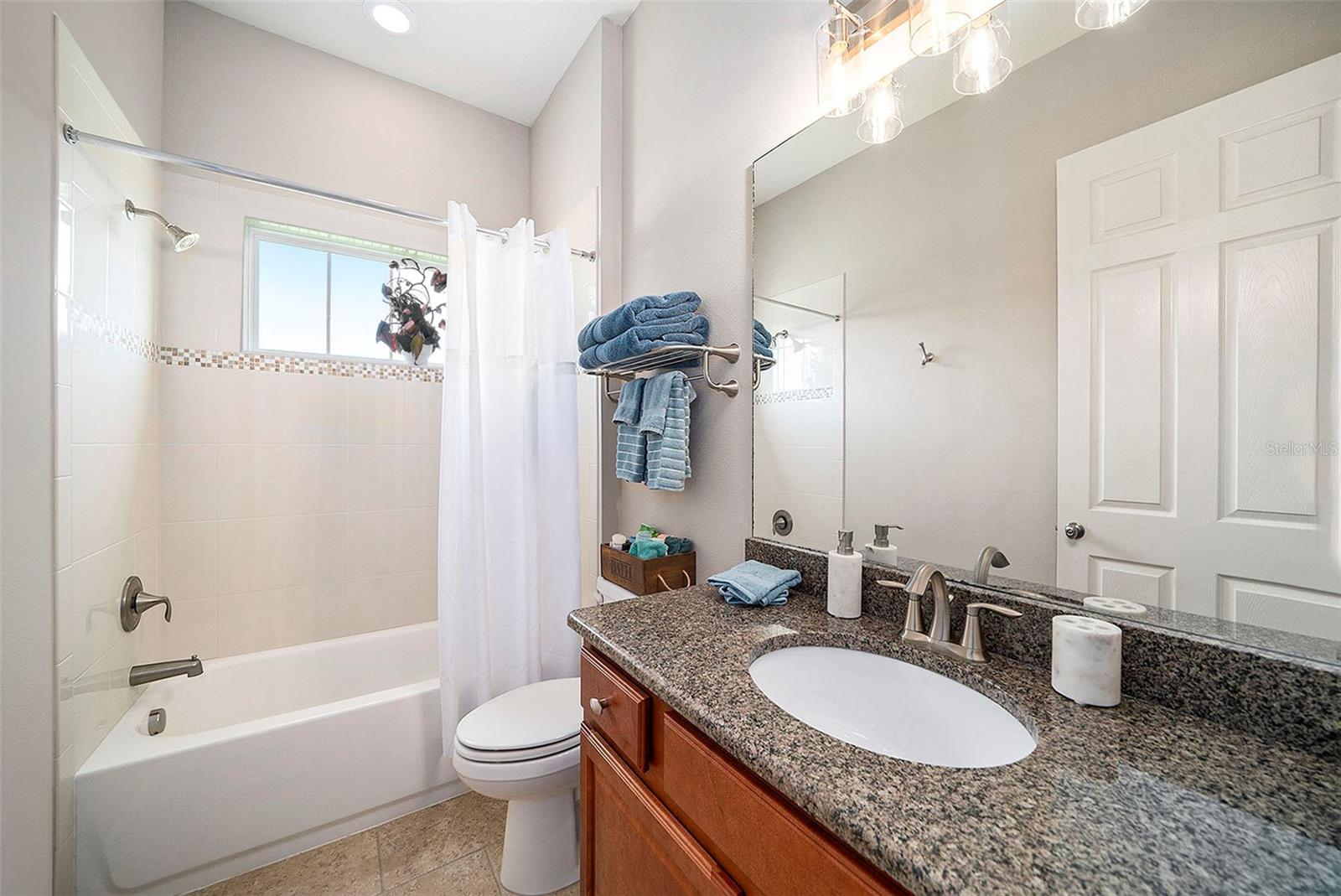 Listing photo id 17 for 8016 Rock Spring Court