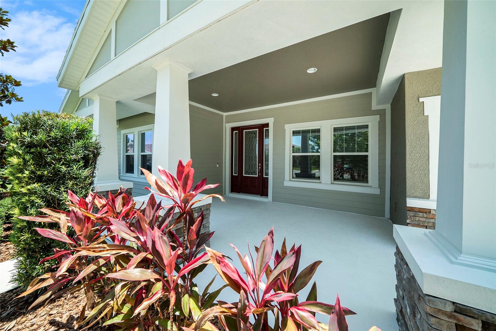 Listing photo id 0 for 8016 Rock Spring Court