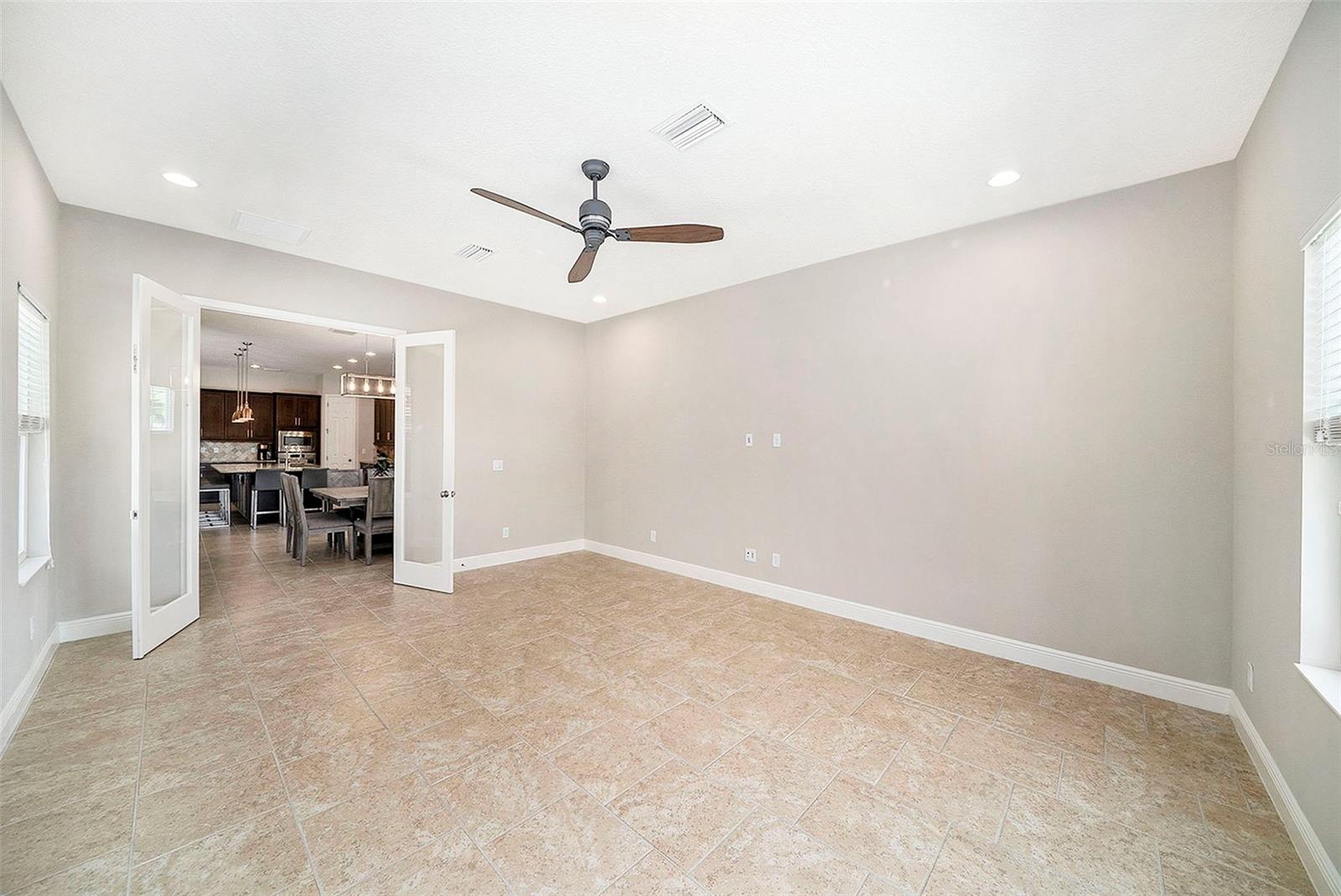 Listing photo id 24 for 8016 Rock Spring Court