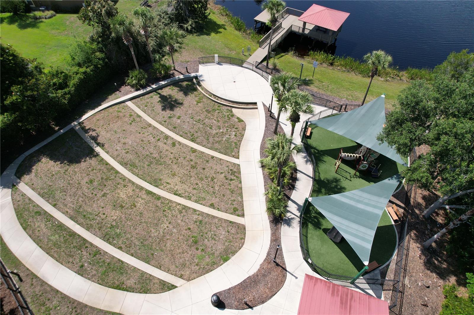 Listing photo id 46 for 8016 Rock Spring Court