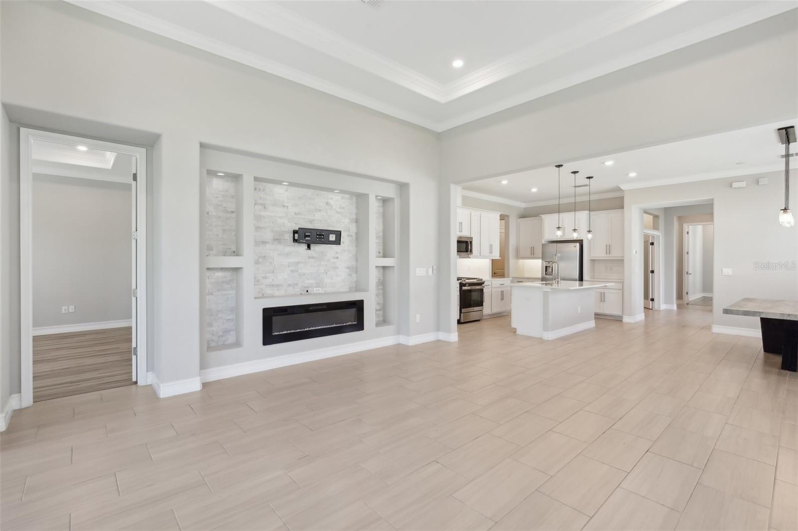 Image 4 of 45 For 4325 Barletta Court