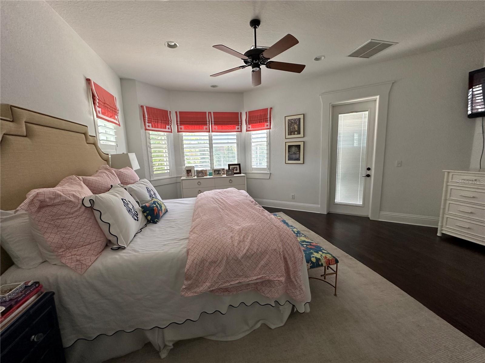 Image 11 of 29 For 5006 Longfellow Avenue