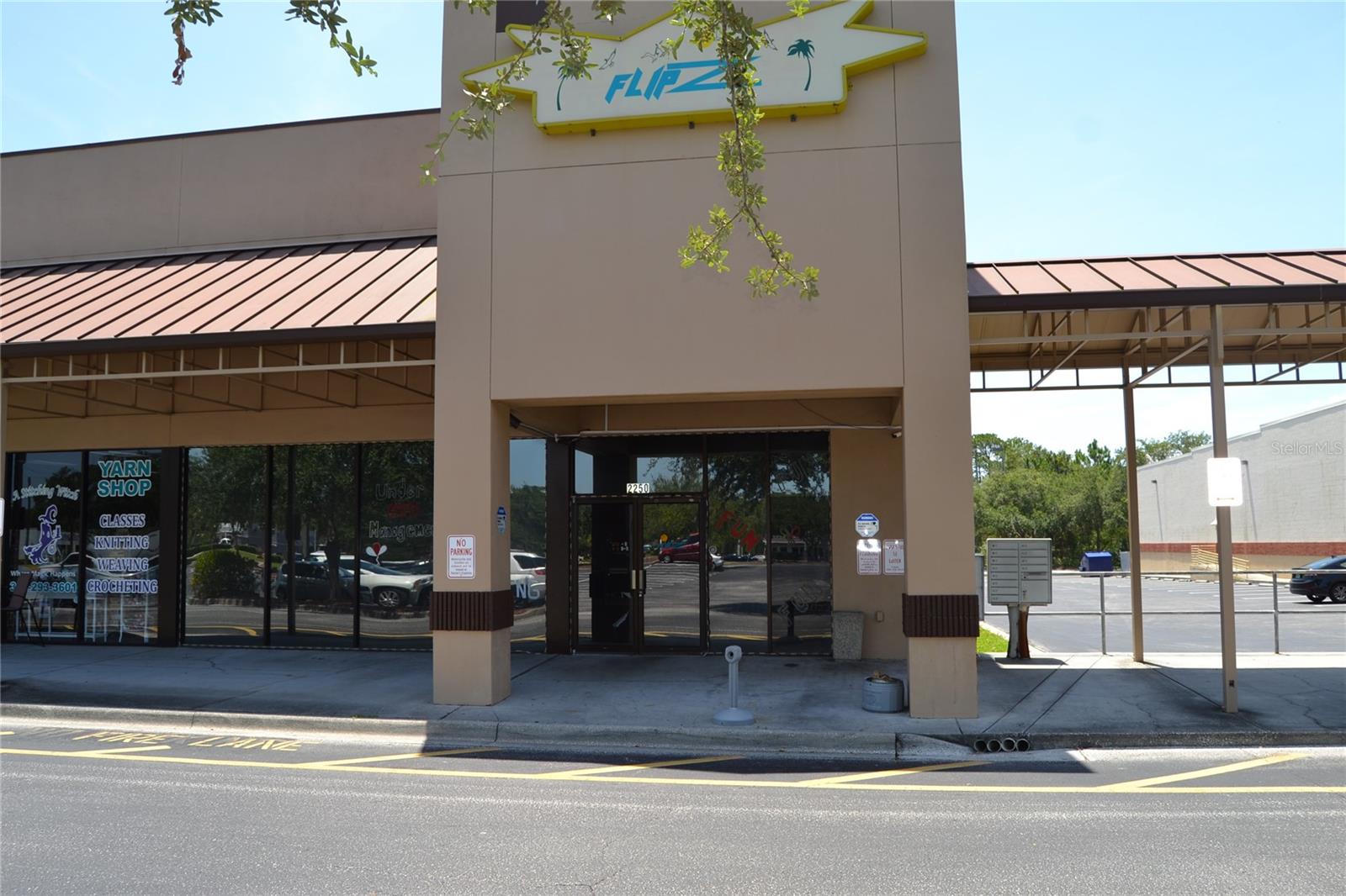 Details for 2250 Commercial Way, Spring Hill, FL 34606