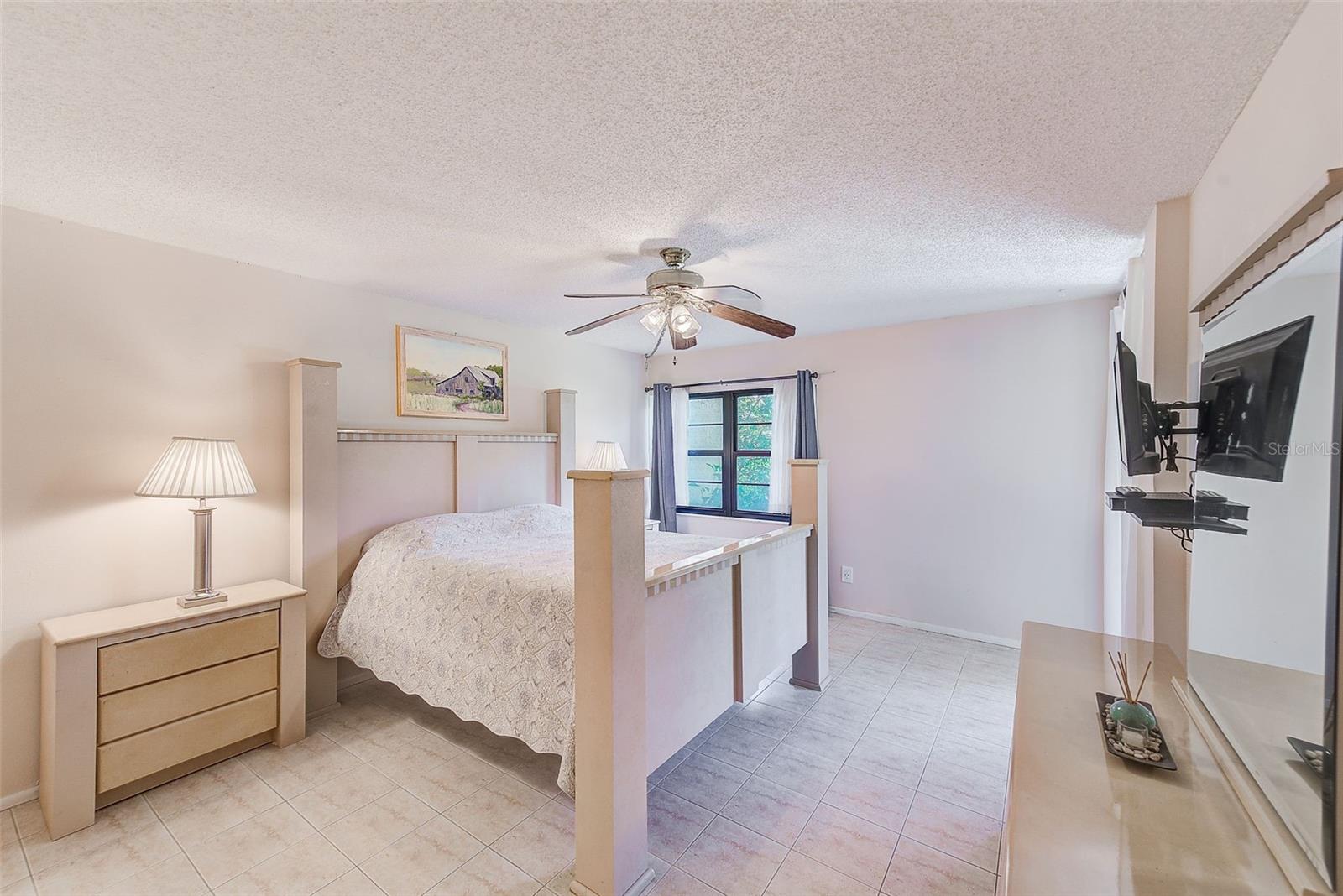 Image 15 of 64 For 12300 Vonn Road 7107