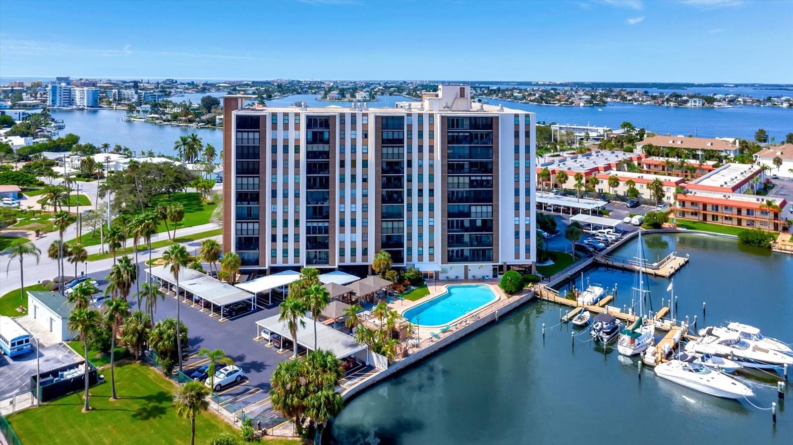 Listing photo id 0 for 10355 Paradise Boulevard 502