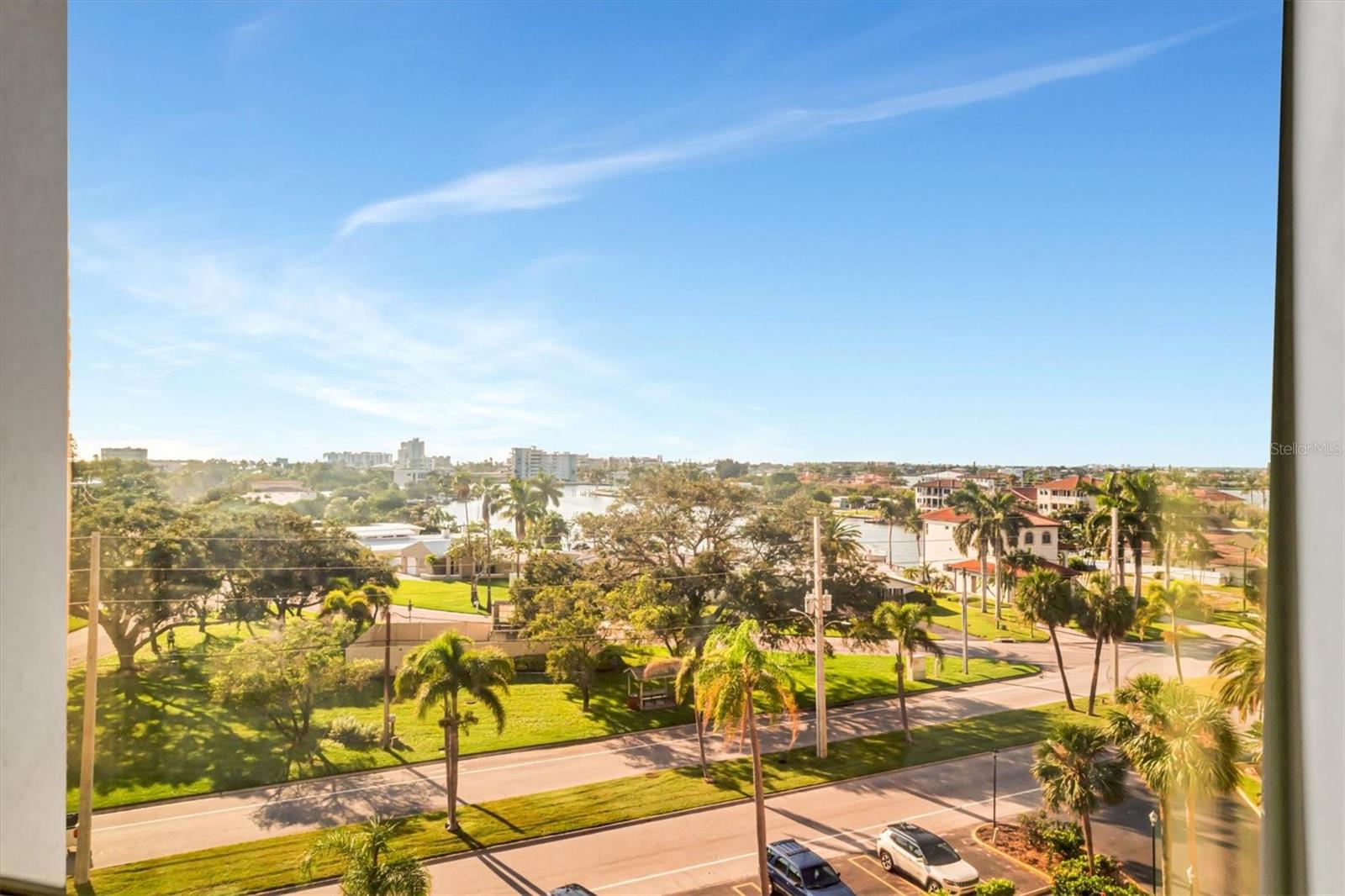 Listing photo id 26 for 10355 Paradise Boulevard 502