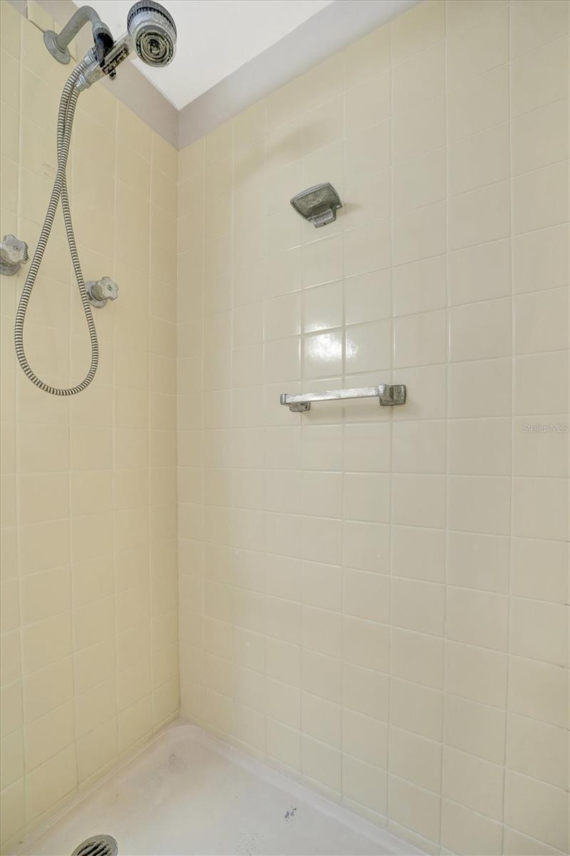 Listing photo id 34 for 10355 Paradise Boulevard 502