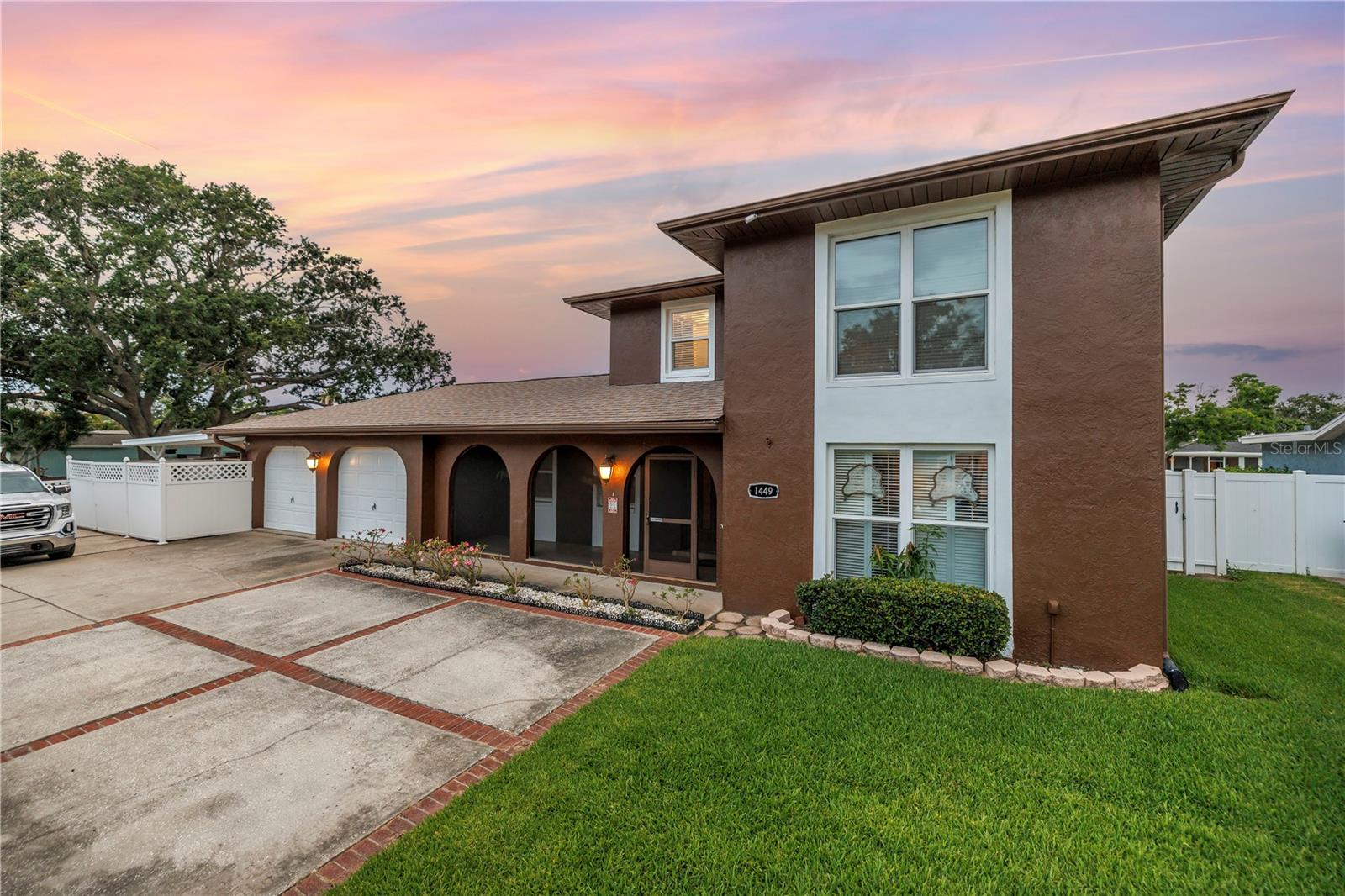 Details for 1449 45th Avenue Ne, ST PETERSBURG, FL 33703