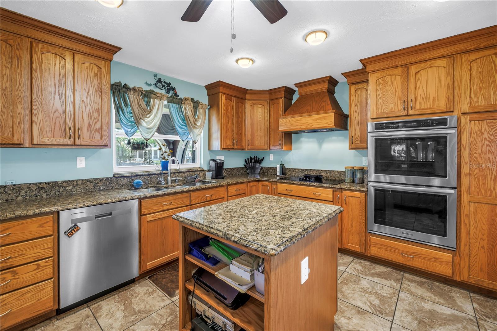 Image 8 of 78 For 1449 45th Avenue Ne