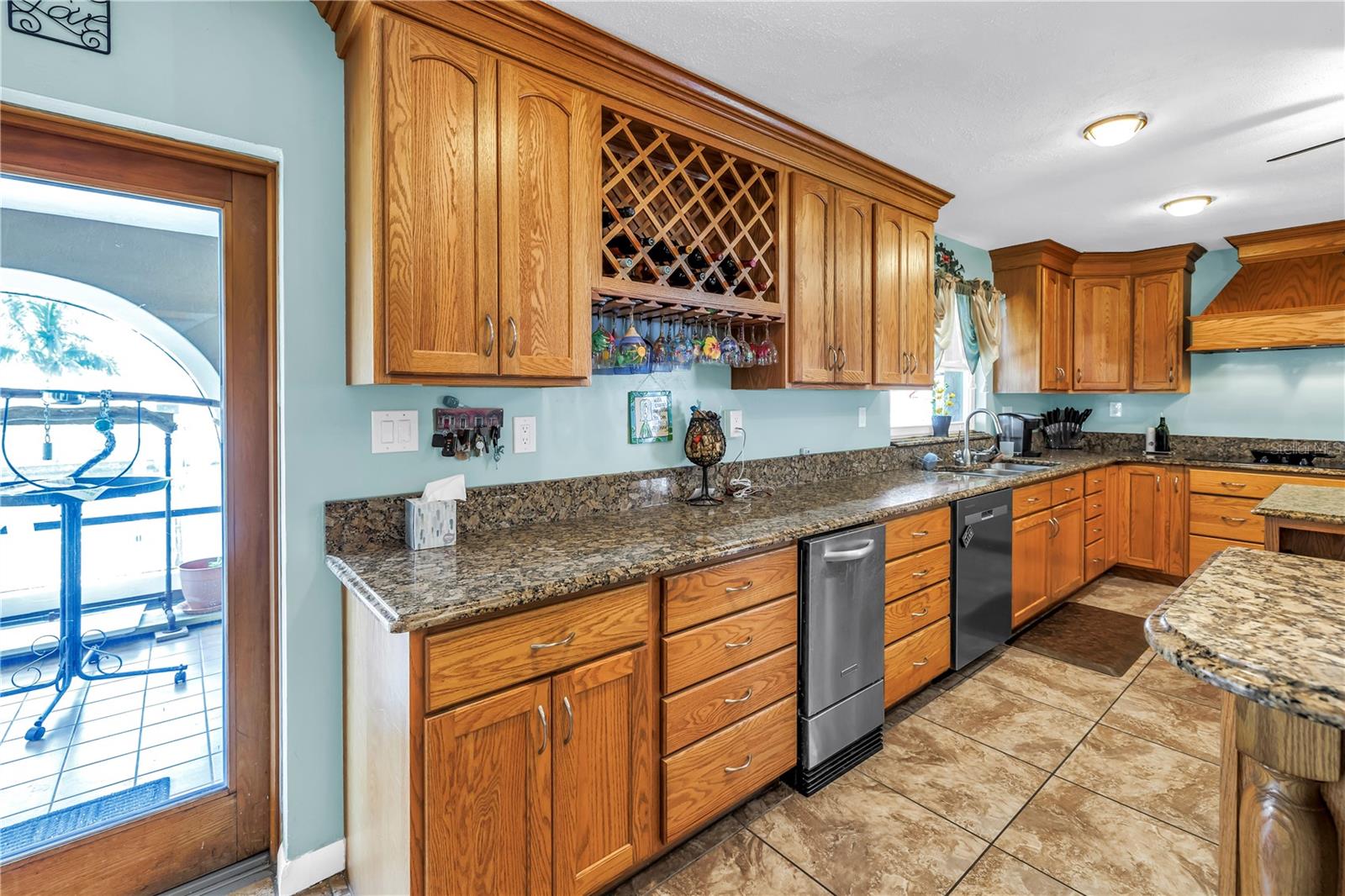 Image 9 of 78 For 1449 45th Avenue Ne