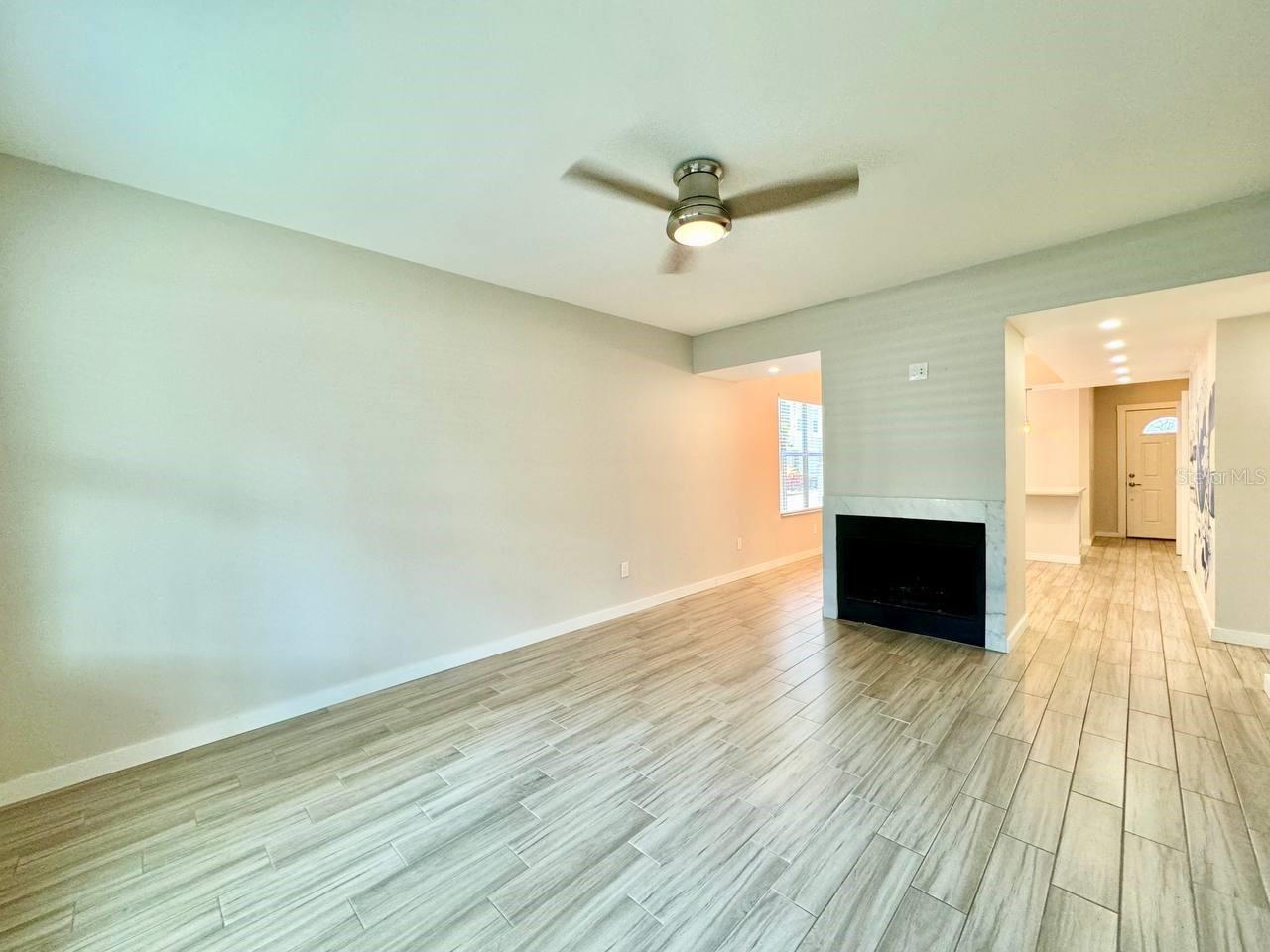 Image 14 of 27 For 4811 Bayshore Boulevard 404