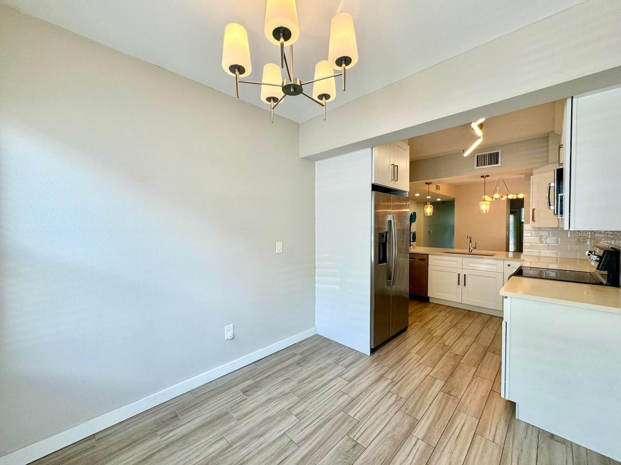 Image 6 of 27 For 4811 Bayshore Boulevard 404