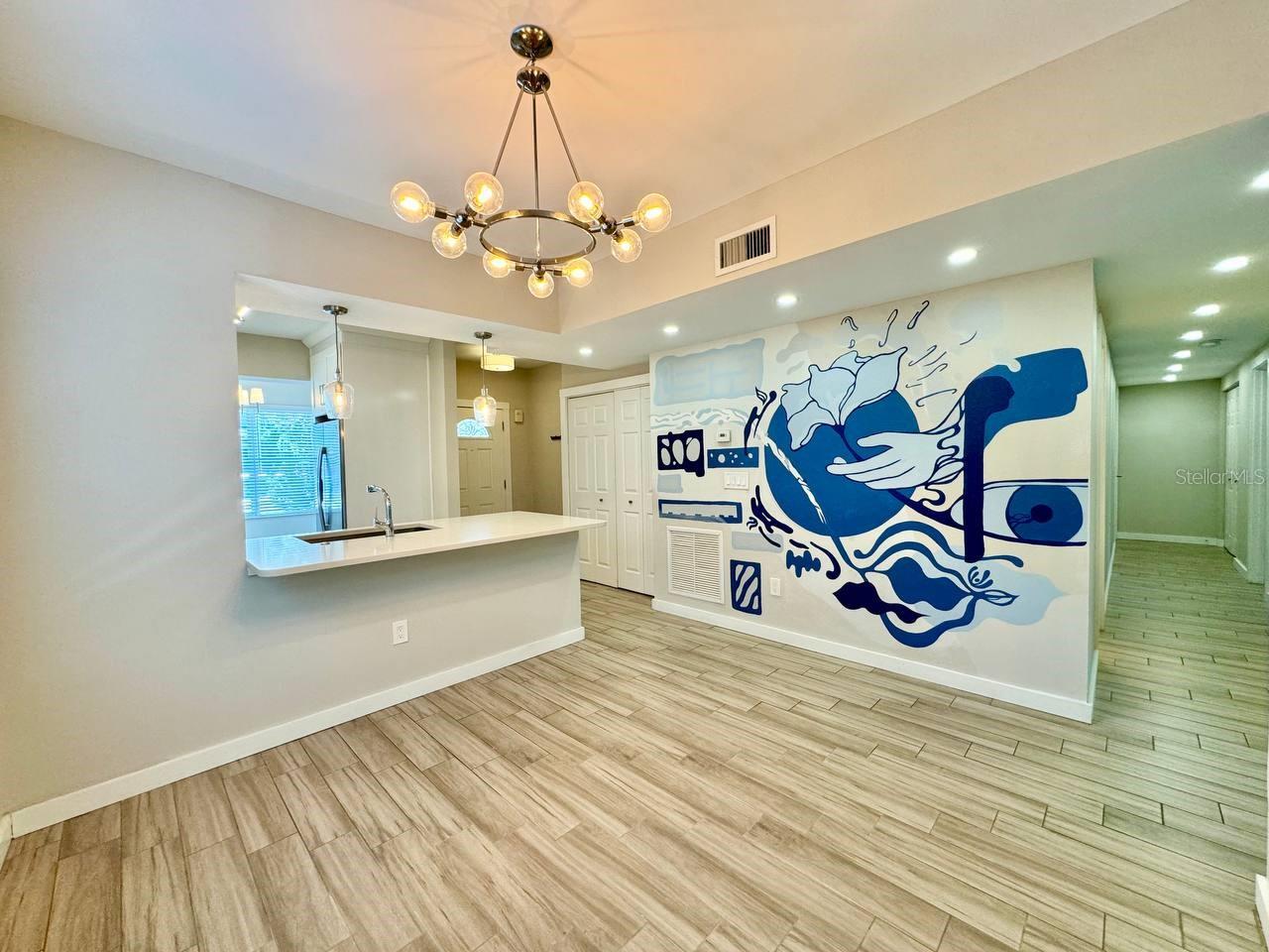 Image 8 of 27 For 4811 Bayshore Boulevard 404