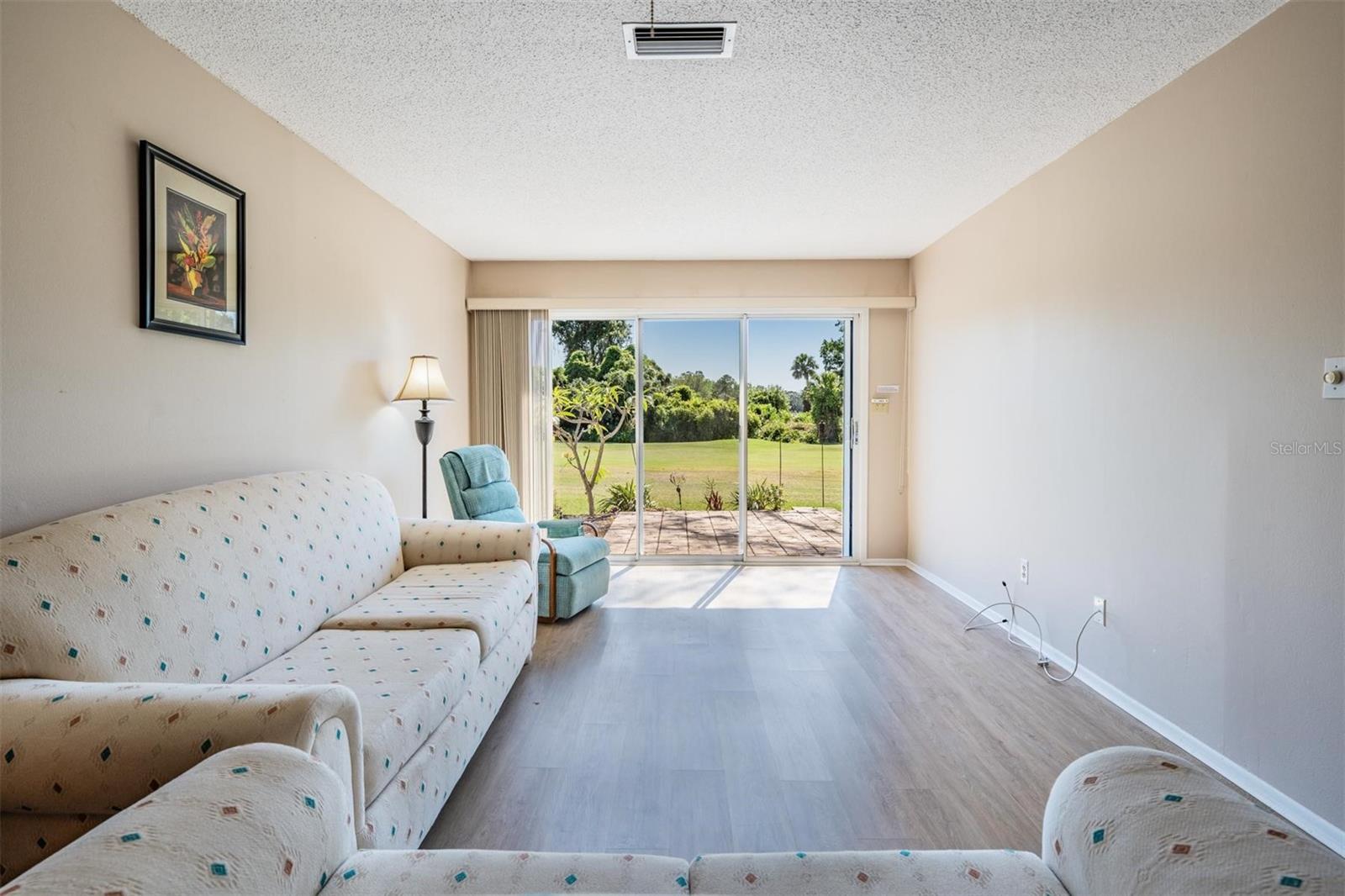 Image 11 of 43 For 3839 Trophy Boulevard 3839