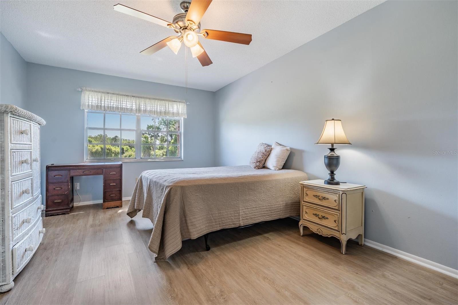 Image 13 of 43 For 3839 Trophy Boulevard 3839