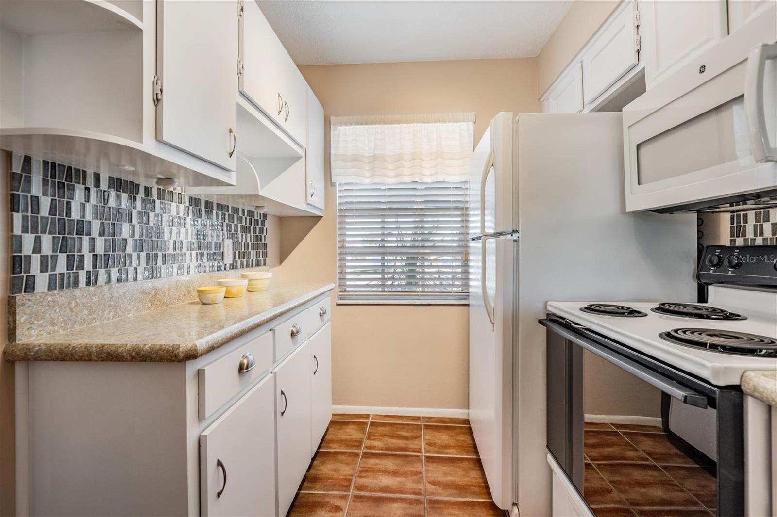 Image 3 of 43 For 3839 Trophy Boulevard 3839