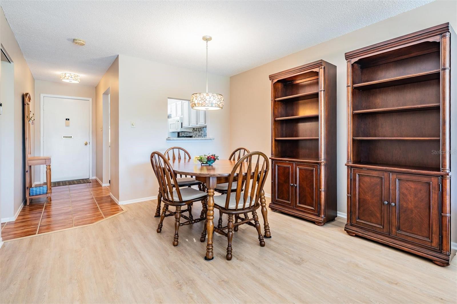 Image 6 of 43 For 3839 Trophy Boulevard 3839