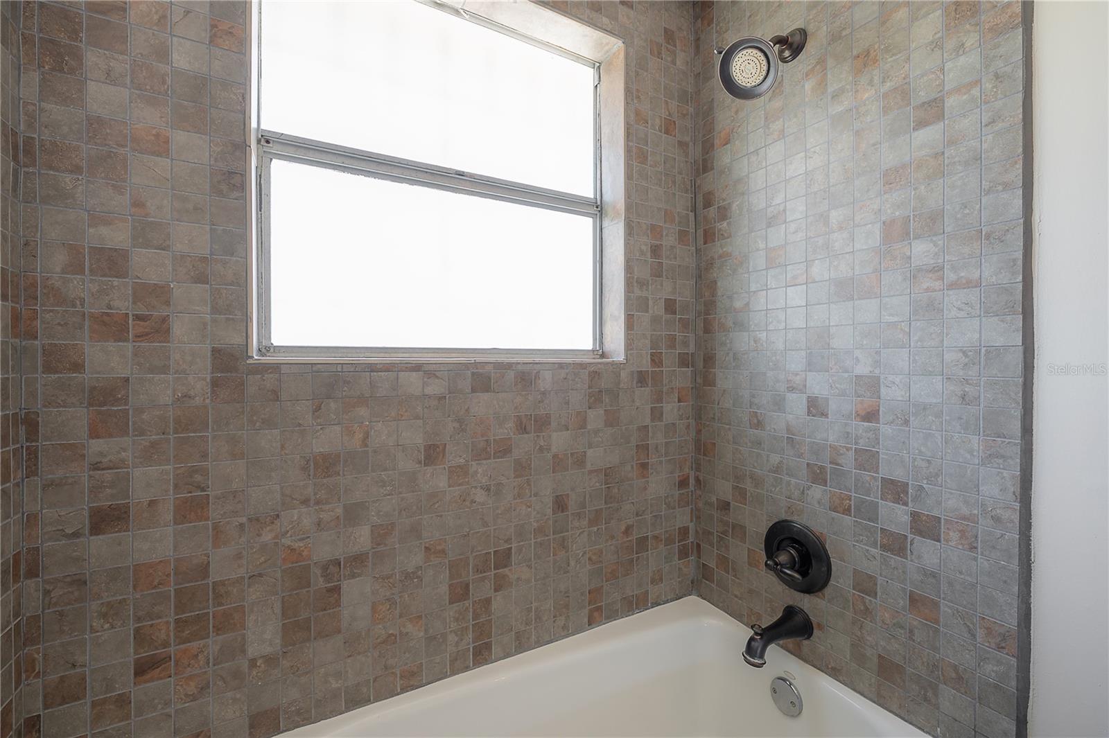 Listing photo id 15 for 2614 Liberty Street