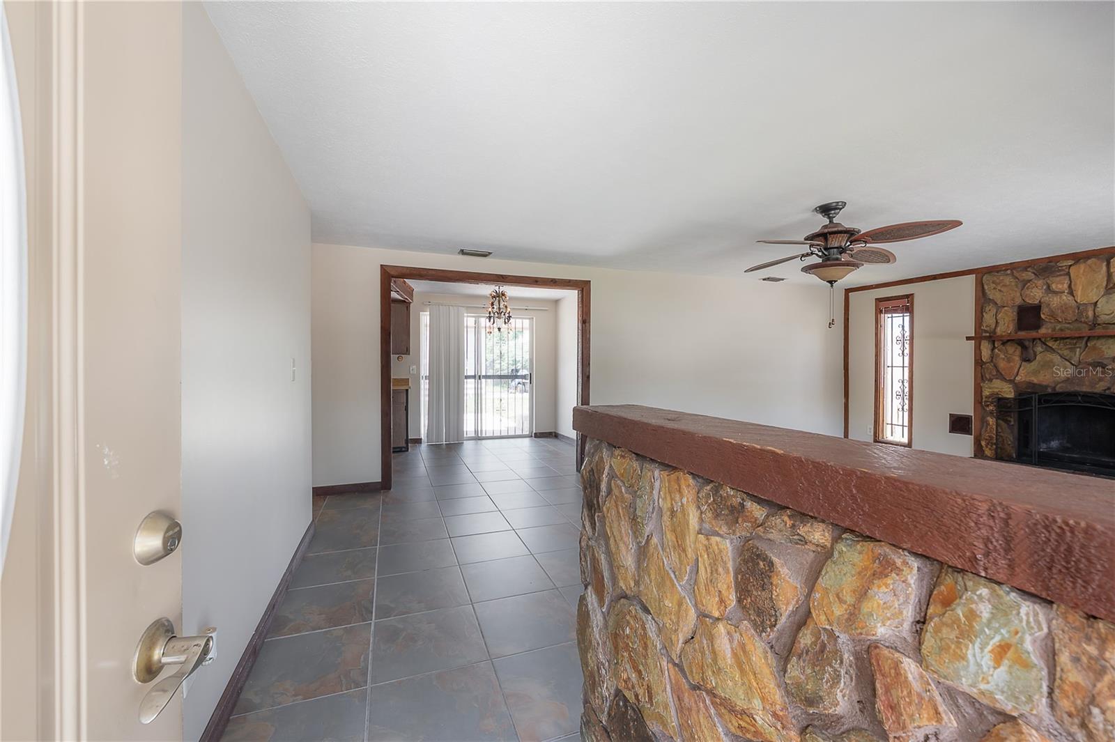 Listing photo id 1 for 2614 Liberty Street