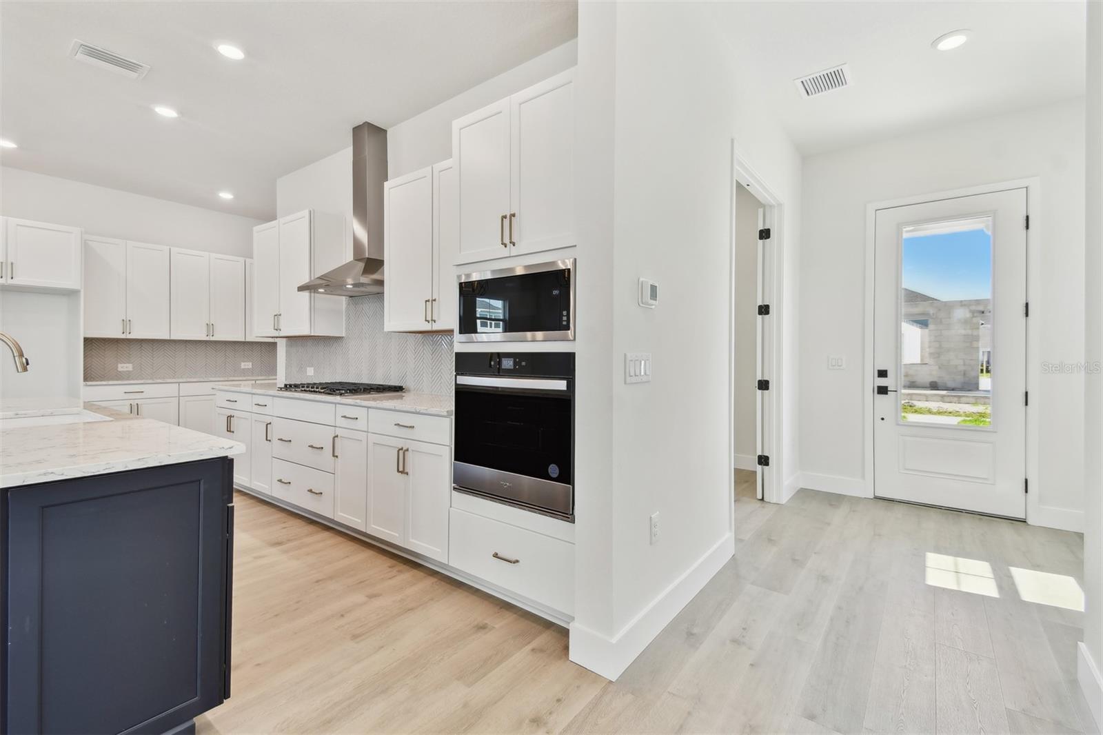 Image 10 of 48 For 7304 Donnybrook Lane
