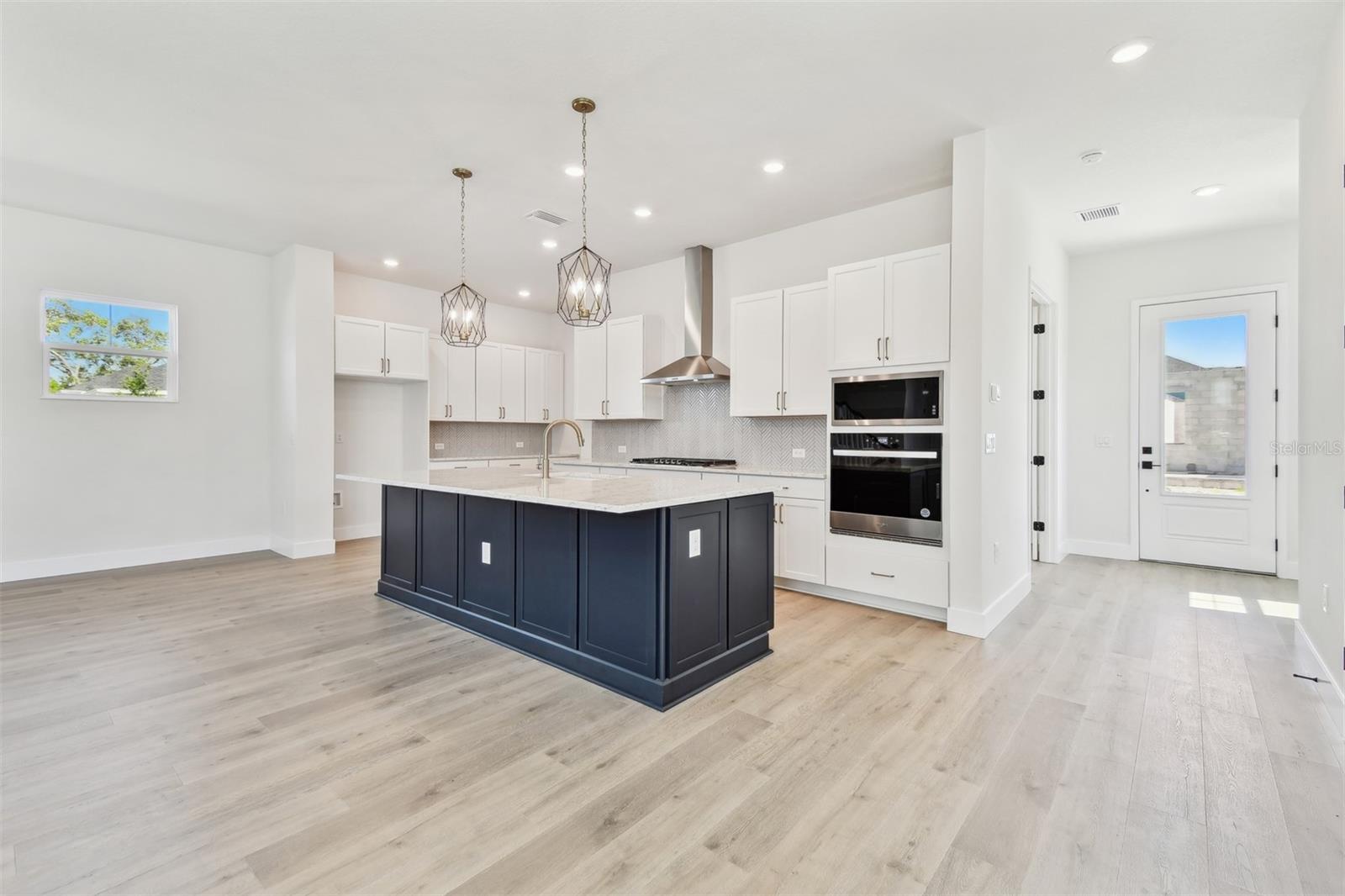 Image 11 of 48 For 7304 Donnybrook Lane