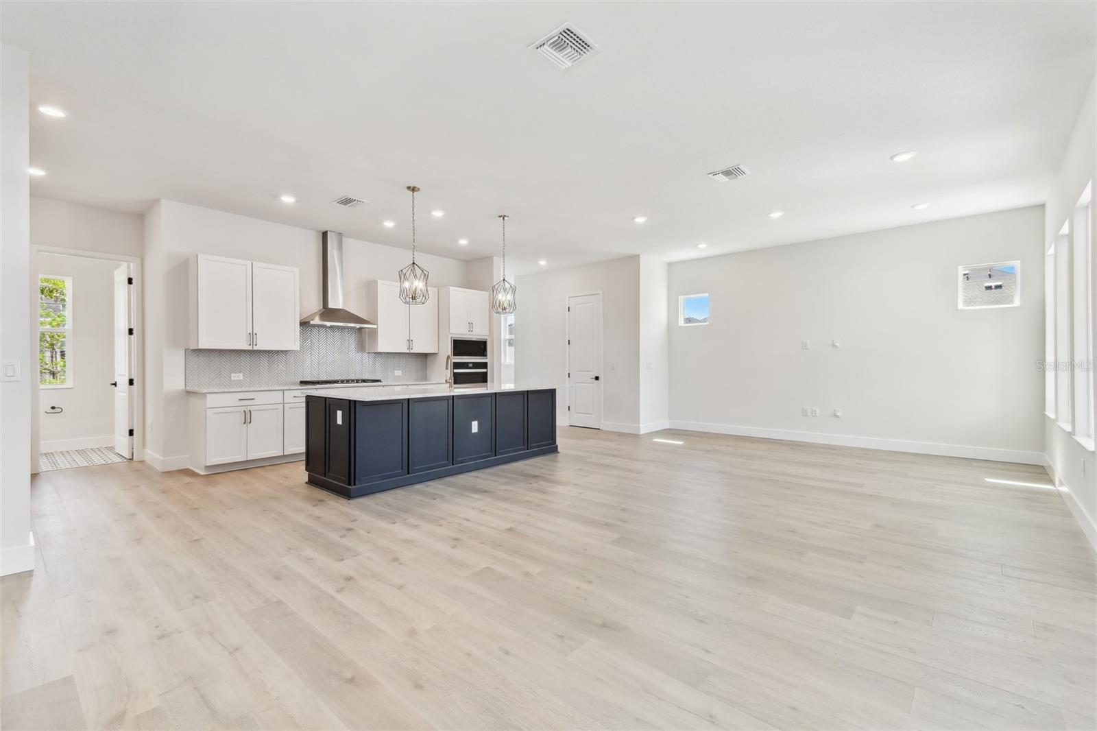 Image 20 of 48 For 7304 Donnybrook Lane