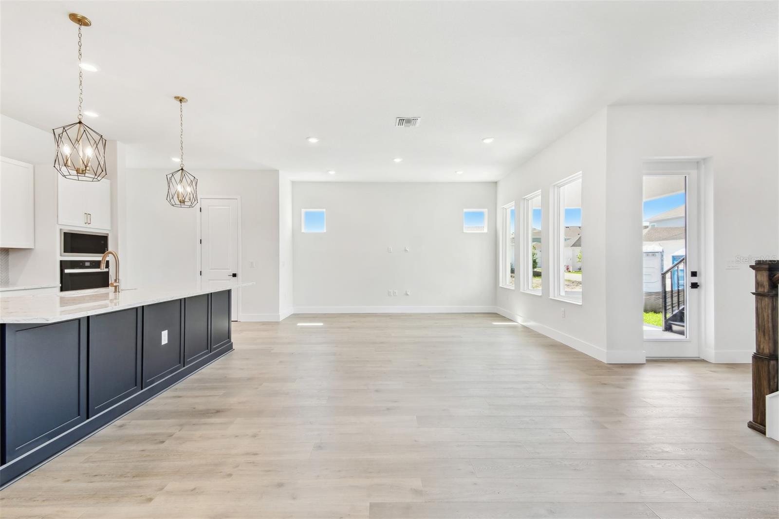 Image 21 of 48 For 7304 Donnybrook Lane