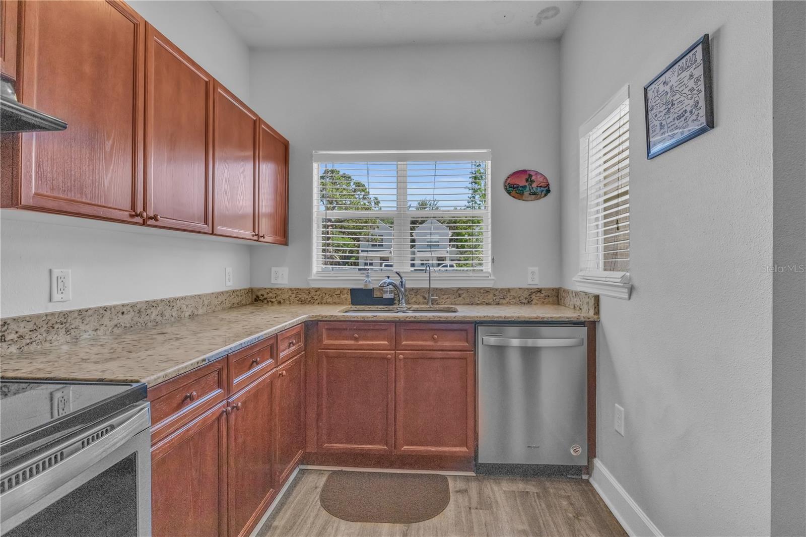 Image 14 of 36 For 4703 Jennings Bay Court