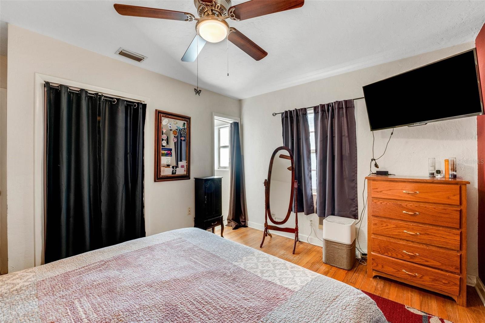 Image 10 of 40 For 5711 9th Avenue N