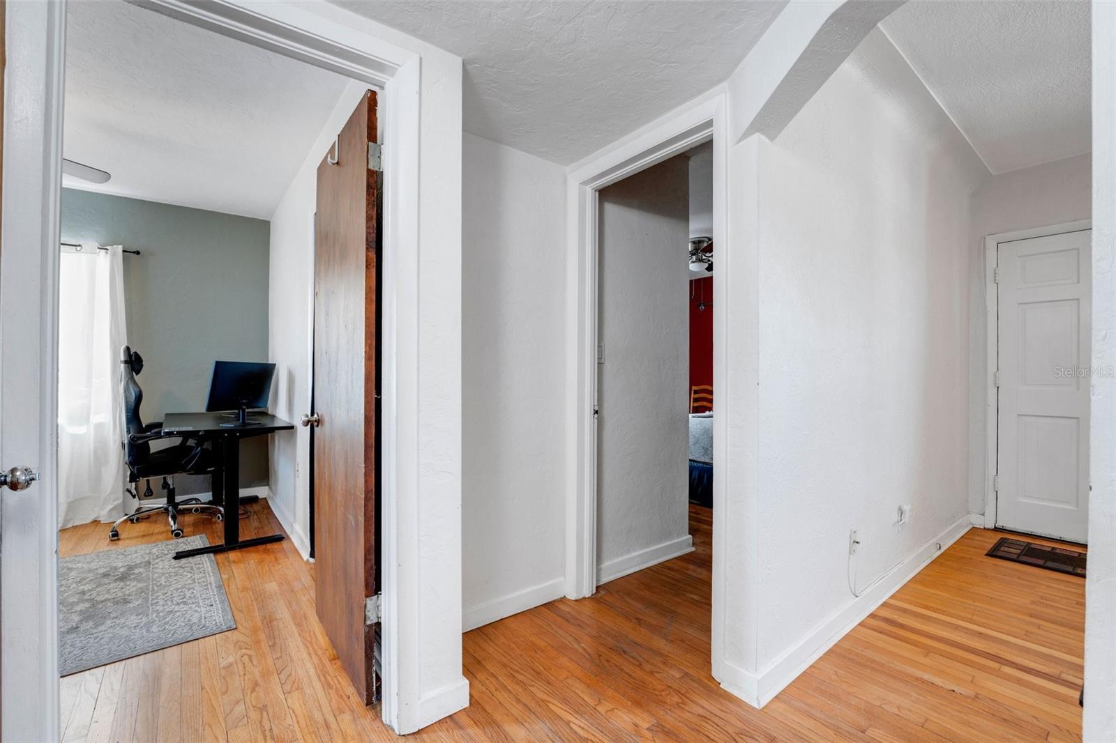Image 19 of 40 For 5711 9th Avenue N