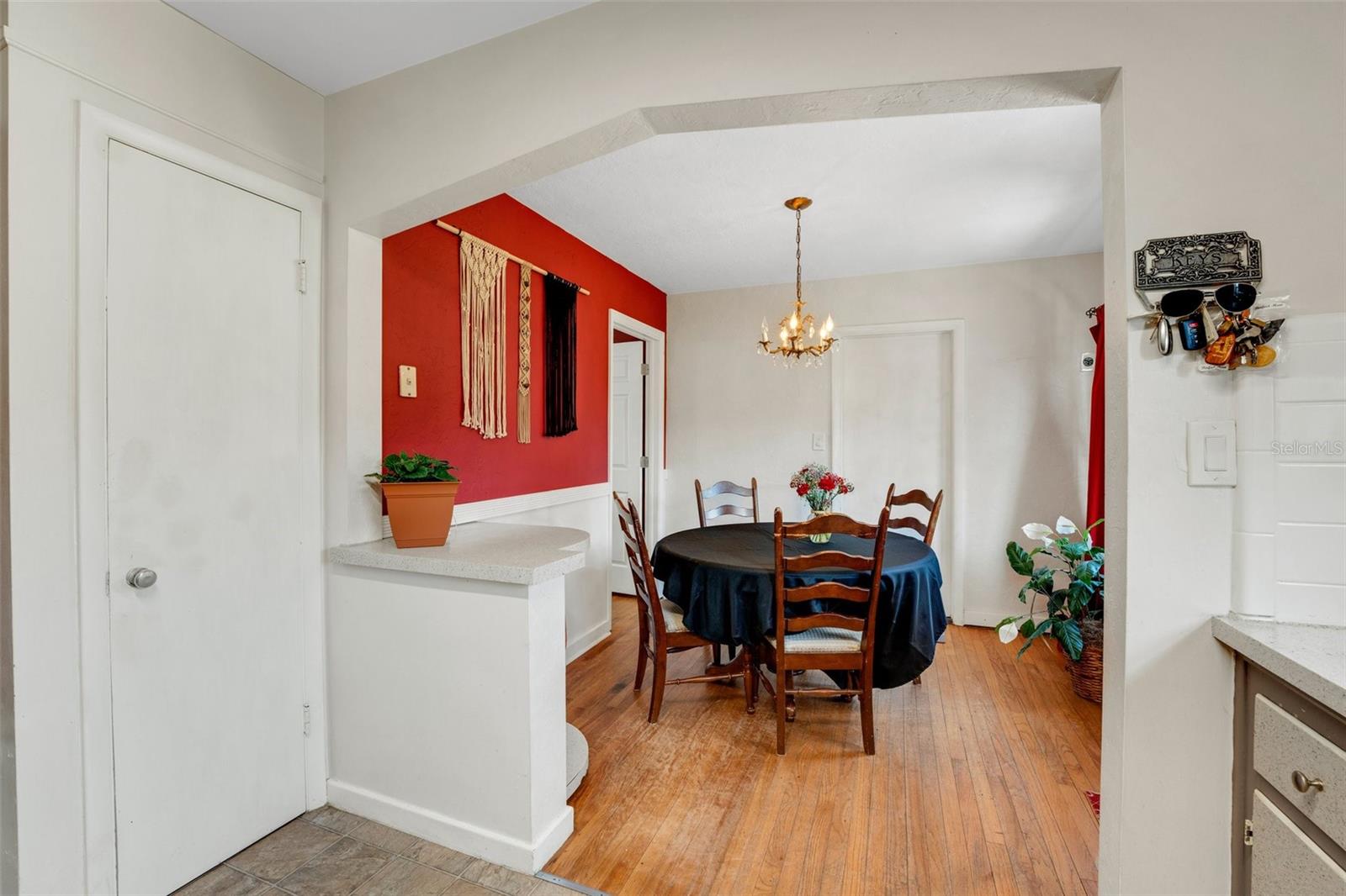 Image 23 of 40 For 5711 9th Avenue N