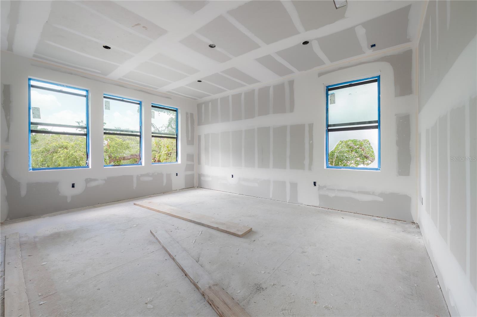 Image 19 of 41 For 2301 Ridgewood Avenue