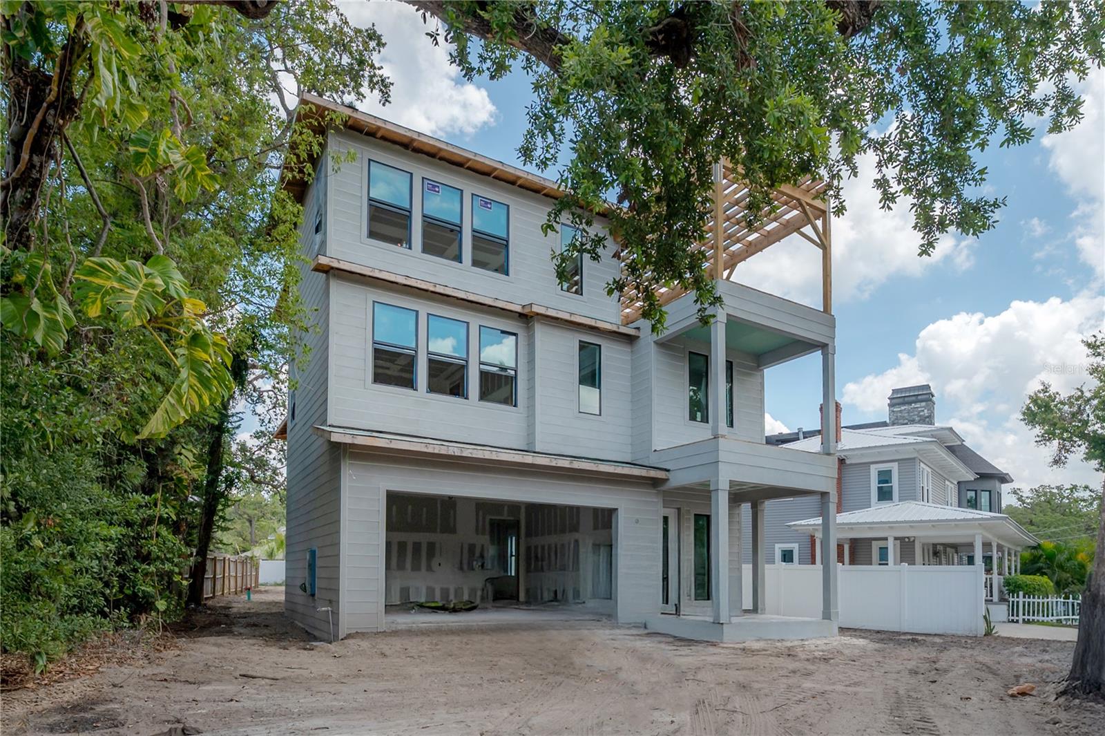 Image 2 of 41 For 2301 Ridgewood Avenue