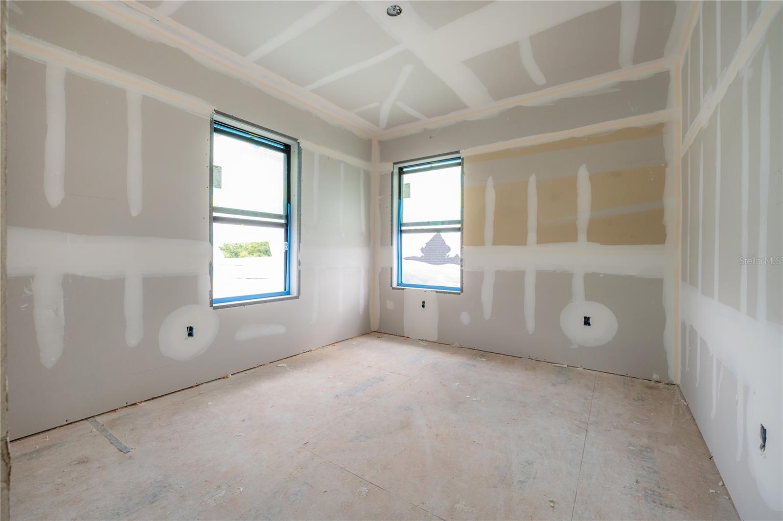 Image 40 of 41 For 2301 Ridgewood Avenue