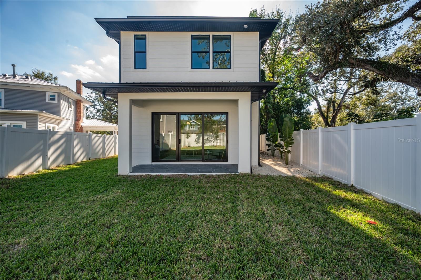 Image 56 of 59 For 2301 Ridgewood Avenue