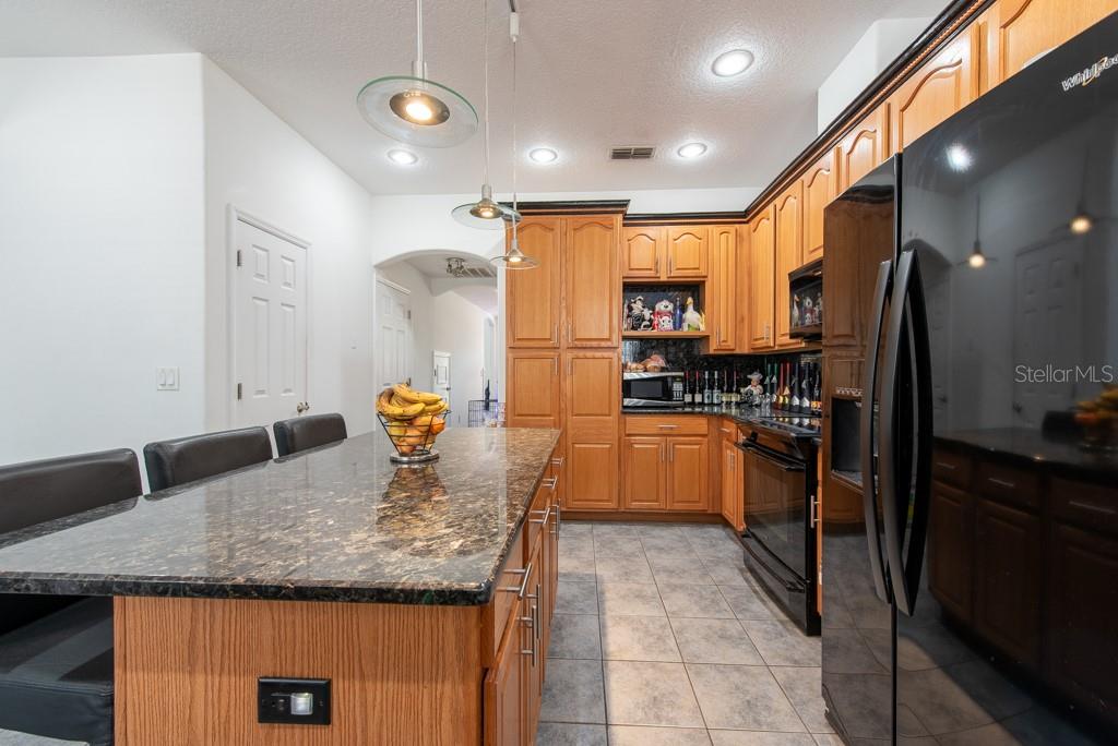 Listing photo id 22 for 5305 Lenoir Court