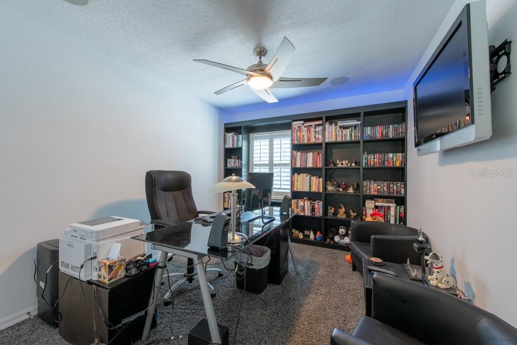 Listing photo id 39 for 5305 Lenoir Court