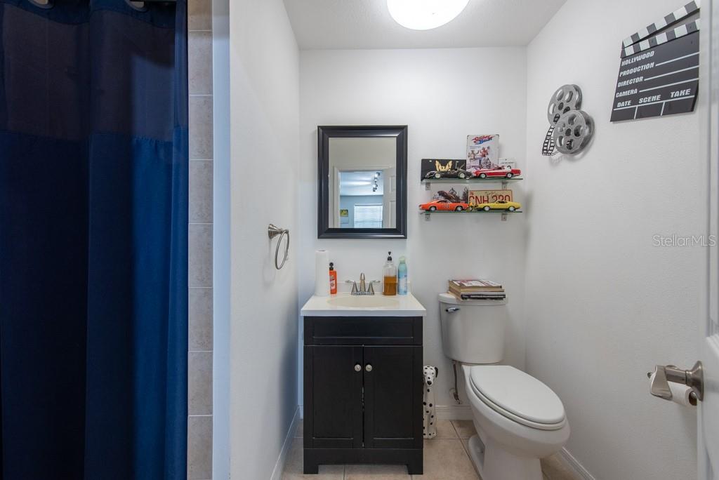 Listing photo id 61 for 5305 Lenoir Court