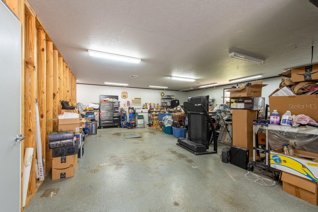 Listing photo id 64 for 5305 Lenoir Court