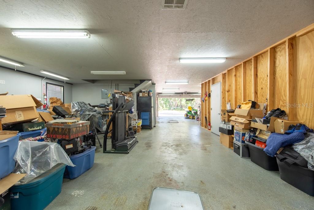 Listing photo id 65 for 5305 Lenoir Court