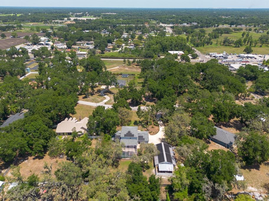 Listing photo id 82 for 5305 Lenoir Court