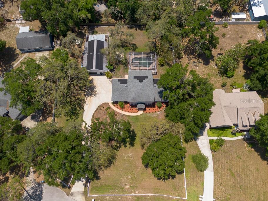 Listing photo id 84 for 5305 Lenoir Court