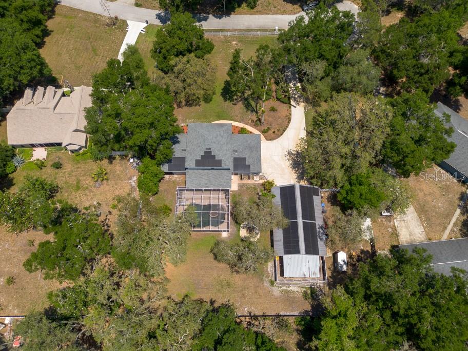 Listing photo id 85 for 5305 Lenoir Court