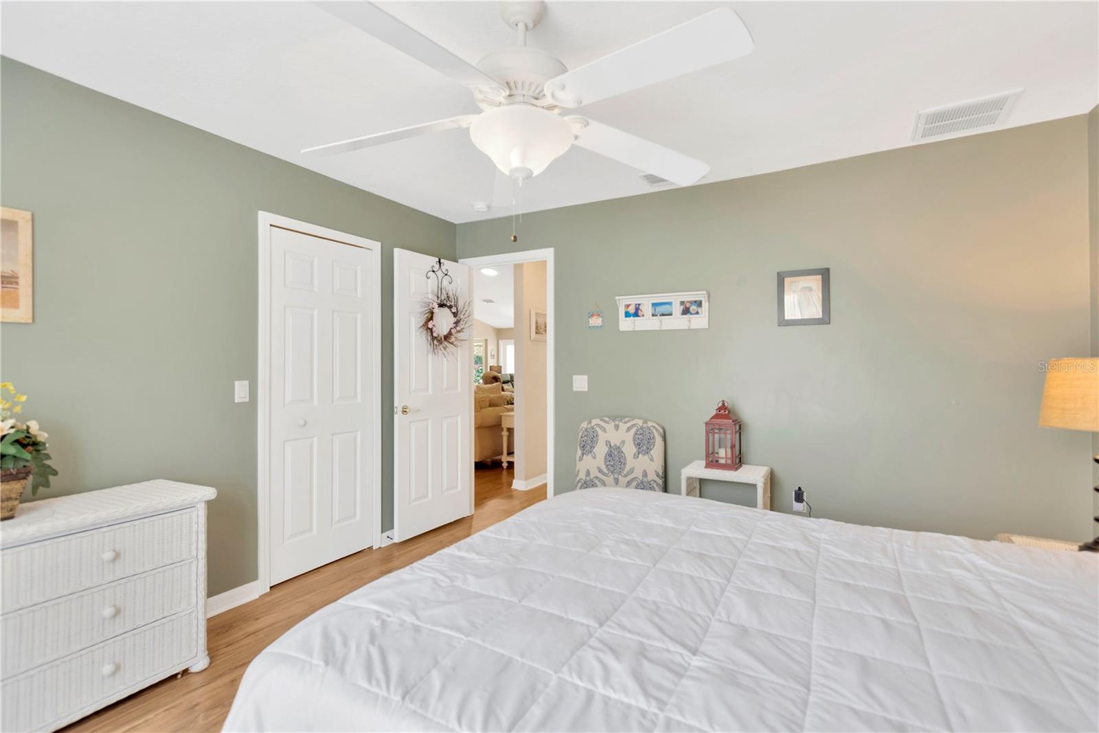 Image 22 of 37 For 11148 Hollander Avenue