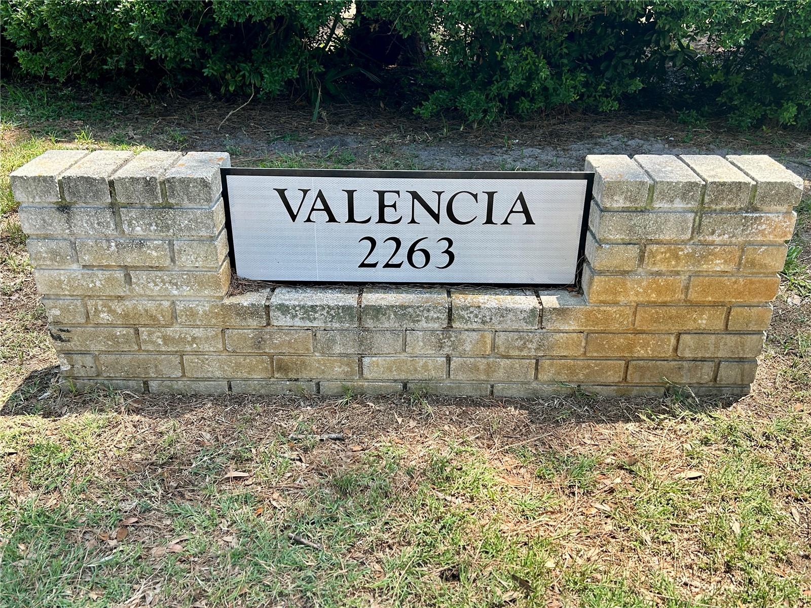 Image 2 of 52 For 2263 Americus Boulevard E 25