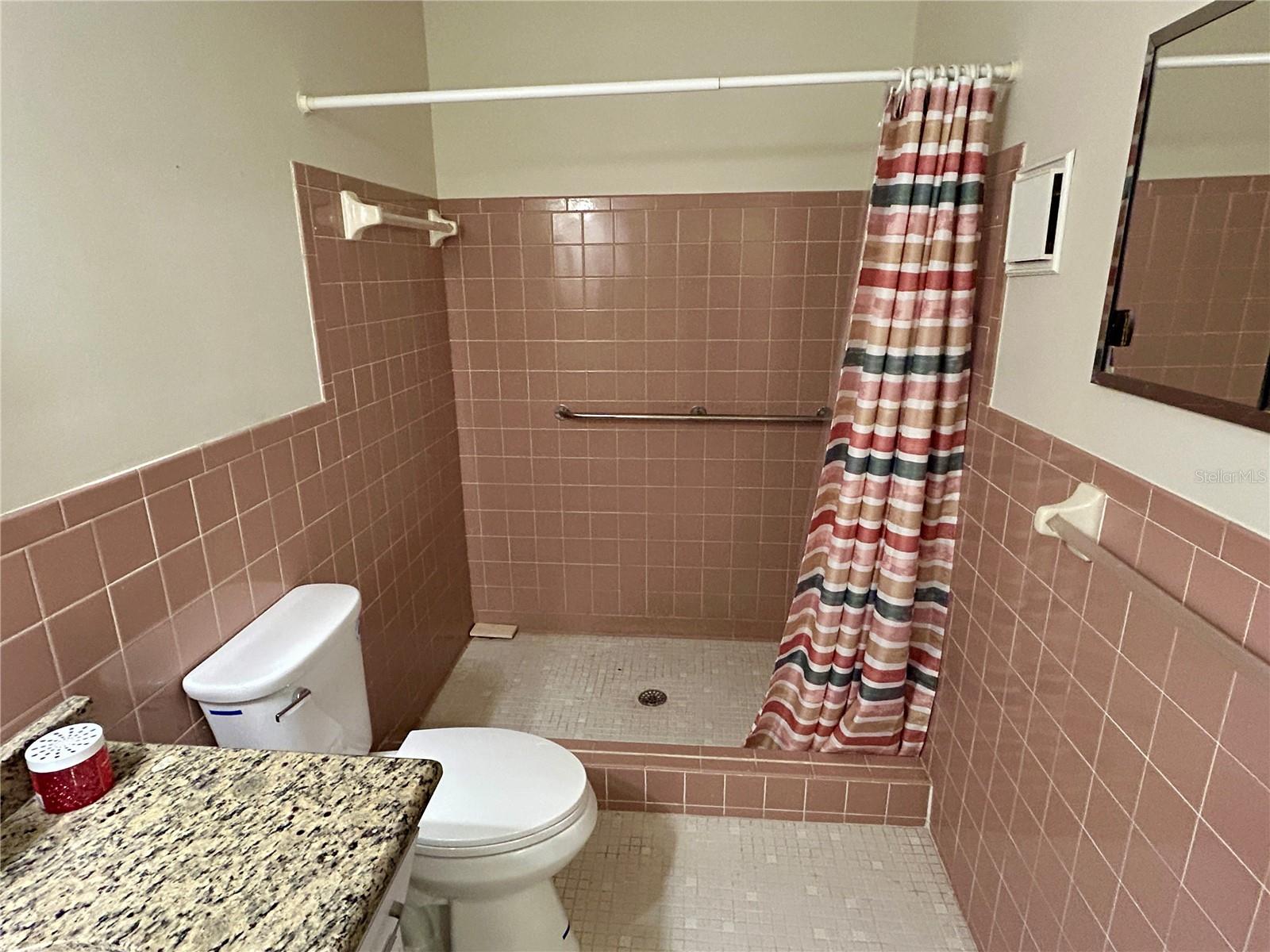 Image 23 of 52 For 2263 Americus Boulevard E 25