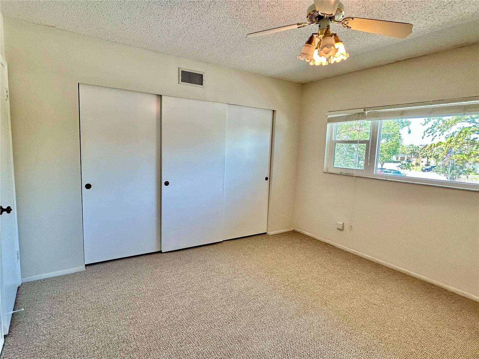 Image 26 of 52 For 2263 Americus Boulevard E 25