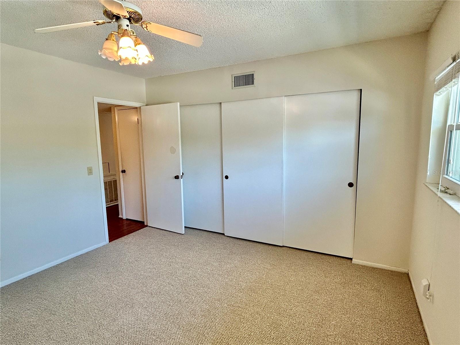 Image 27 of 52 For 2263 Americus Boulevard E 25