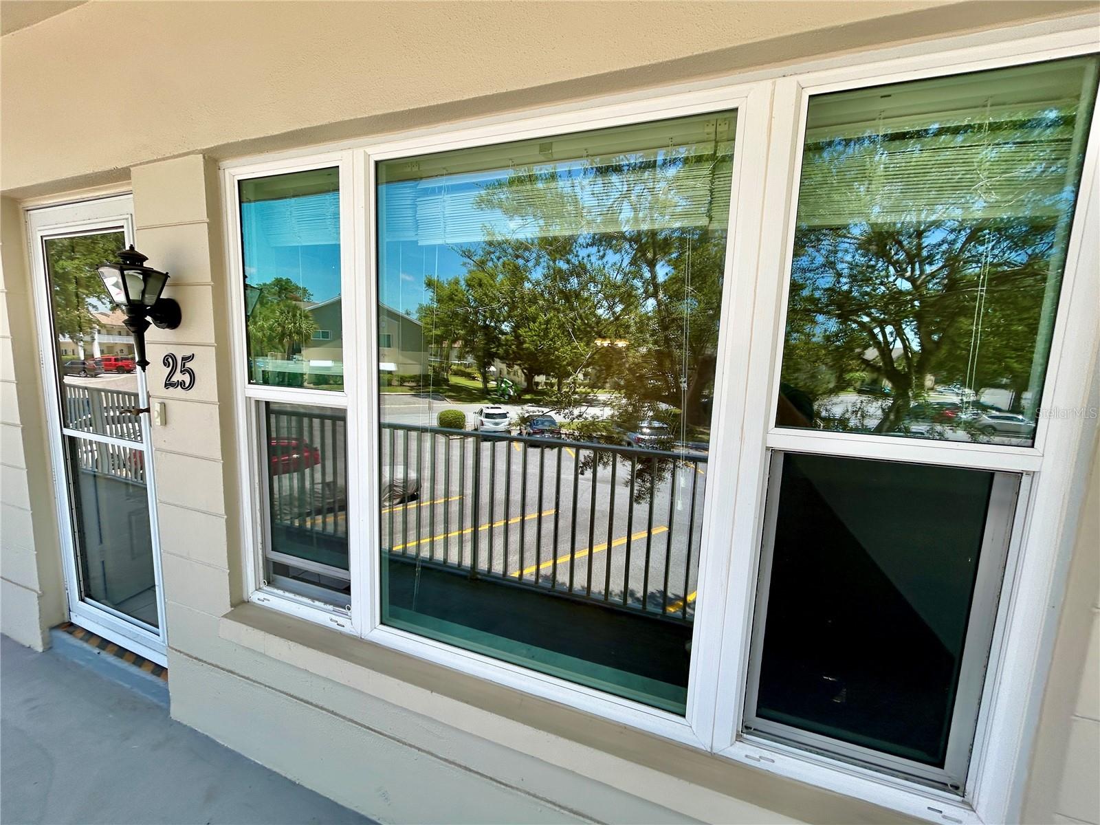 Image 3 of 52 For 2263 Americus Boulevard E 25